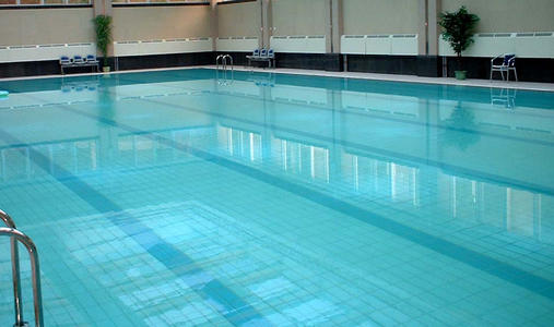 遊泳池清潔 遊泳池清潔