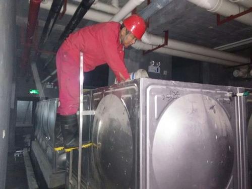 不鏽鋼水箱清潔